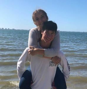 Meet your Posher, Amya